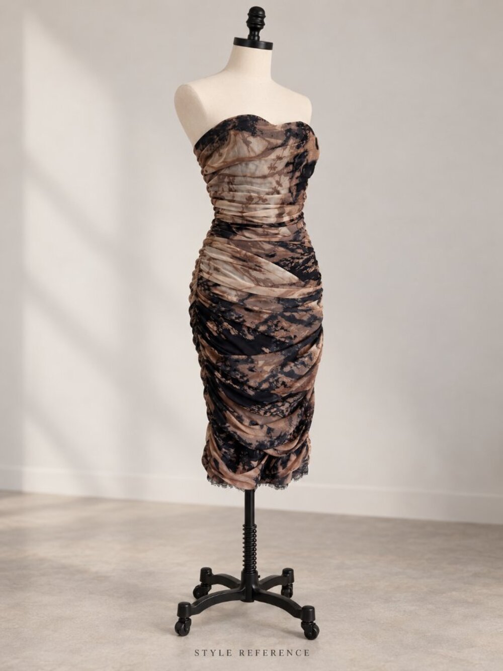 Diane von Furstenberg Silk Strapless Silk Ruched Dress Size 2